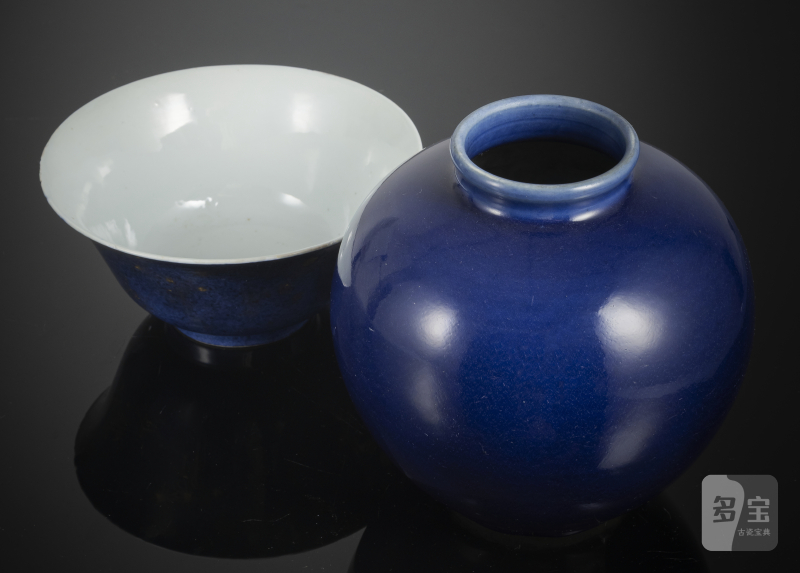 A bowl with gold painting and a 'sacrificial blue'-glazed porcelain vase - 图4